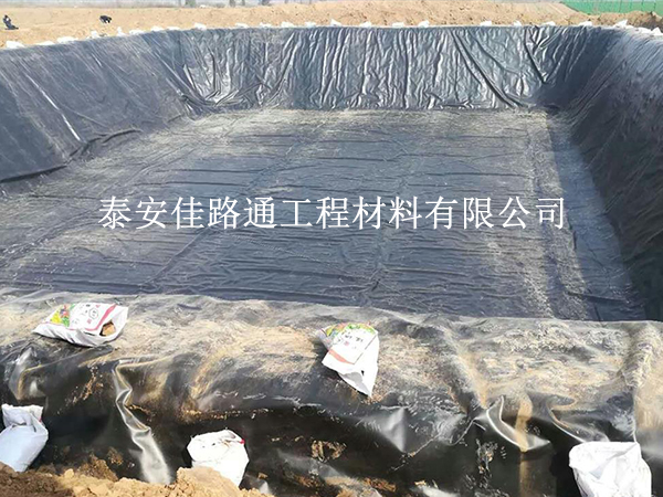 养殖防渗膜施工控制技巧：确保高效与持久的创新策略